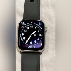 APPLE I WATCH 8 series 45mm band, Reg.$700+tax  Band $40+tax brand new in box.